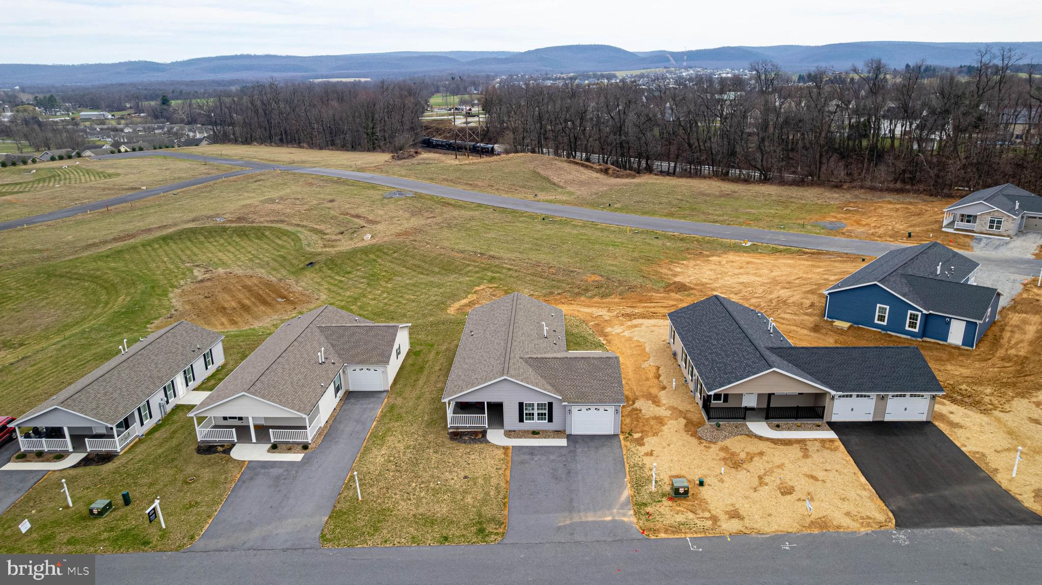 SHIPPENSBURG VILLAGE - Residential