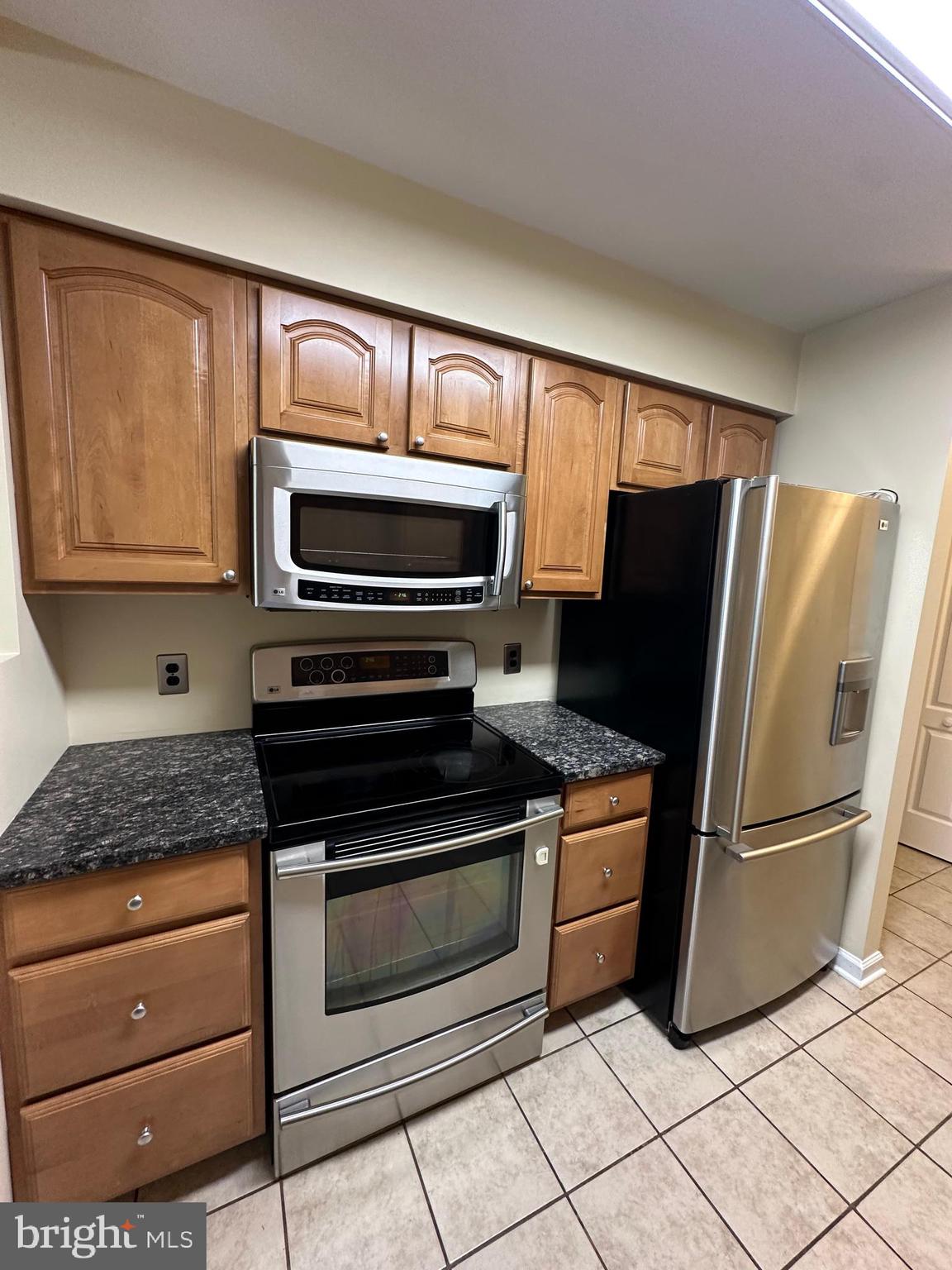 VILLAGE OF MONTGOMERY RUN - Residential