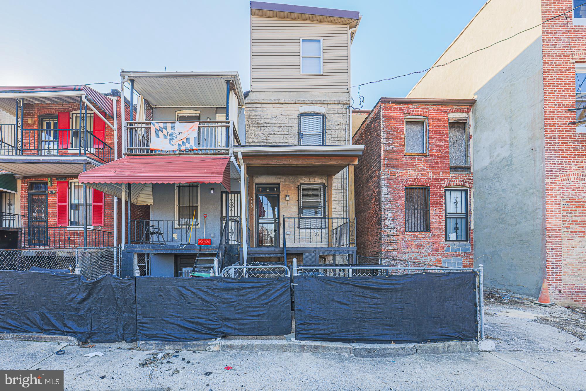SANDTOWN-WINCHESTER - Residential