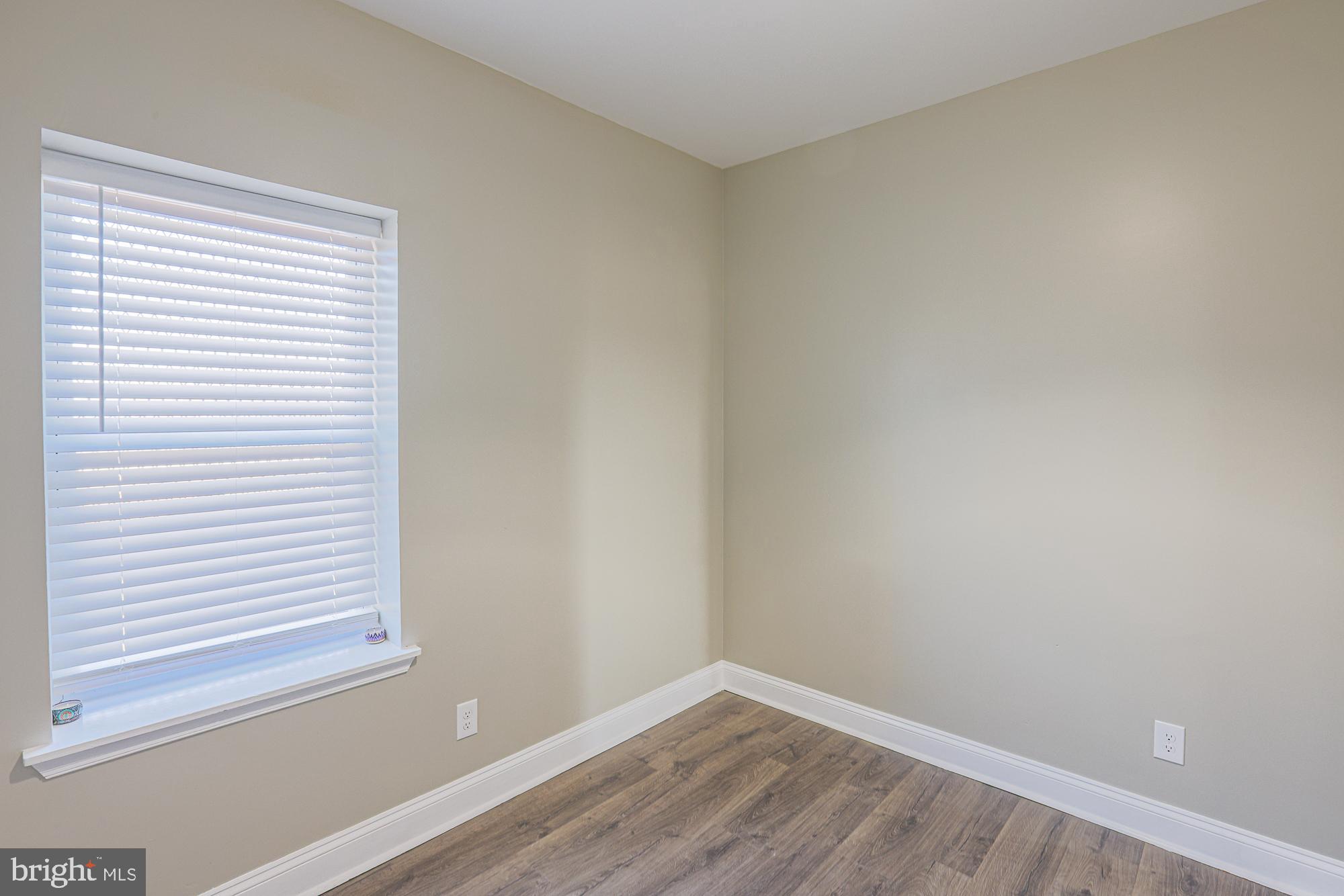 SANDTOWN-WINCHESTER - Residential