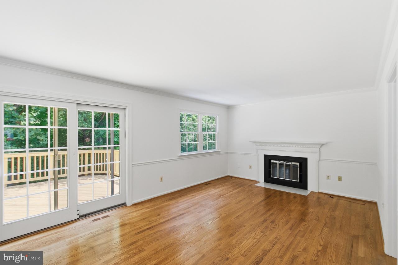 FOUR OAKS ESTATES - Residential
