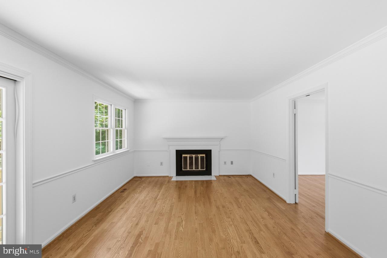 FOUR OAKS ESTATES - Residential