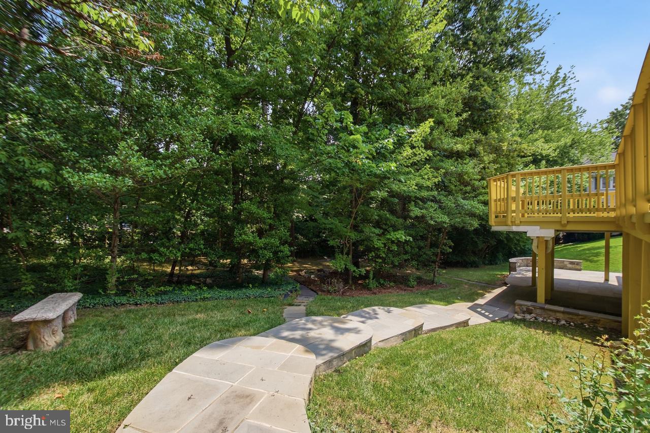 FOUR OAKS ESTATES - Residential