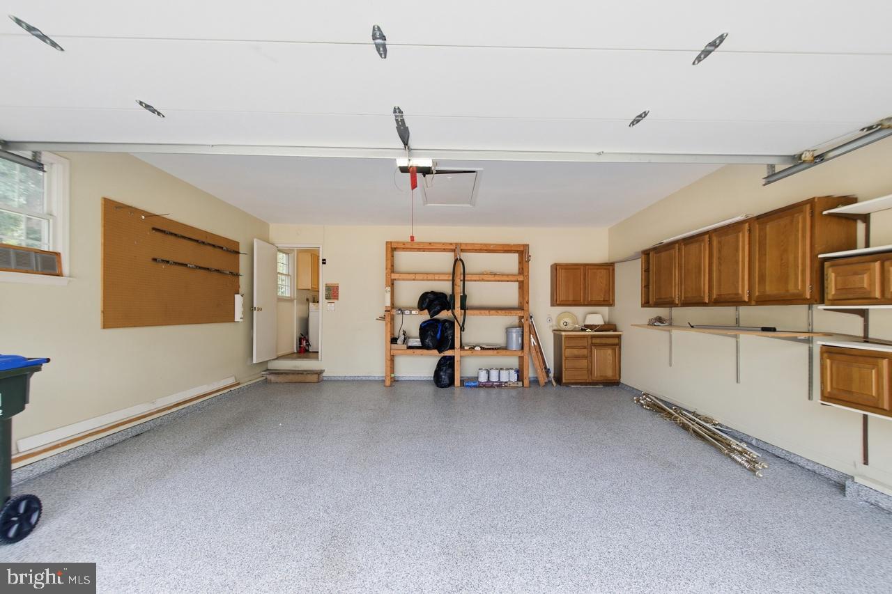 FOUR OAKS ESTATES - Residential