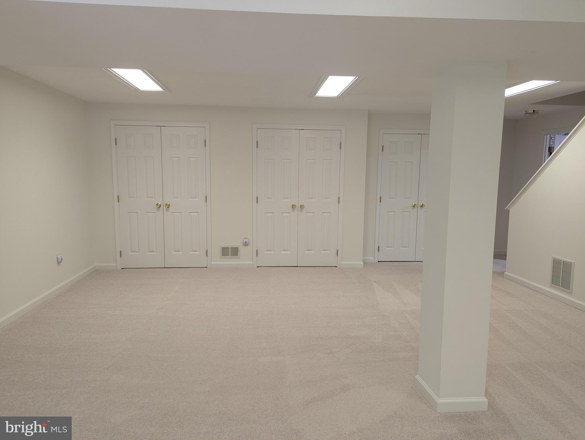 FOUR OAKS ESTATES - Residential