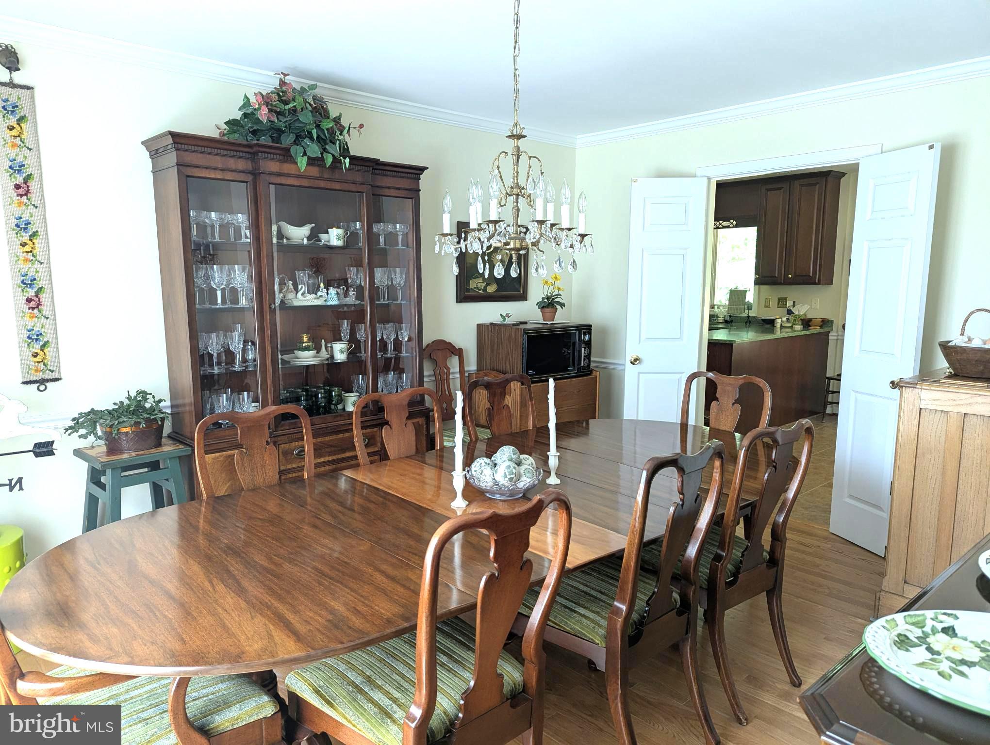 FOUR OAKS ESTATES - Residential