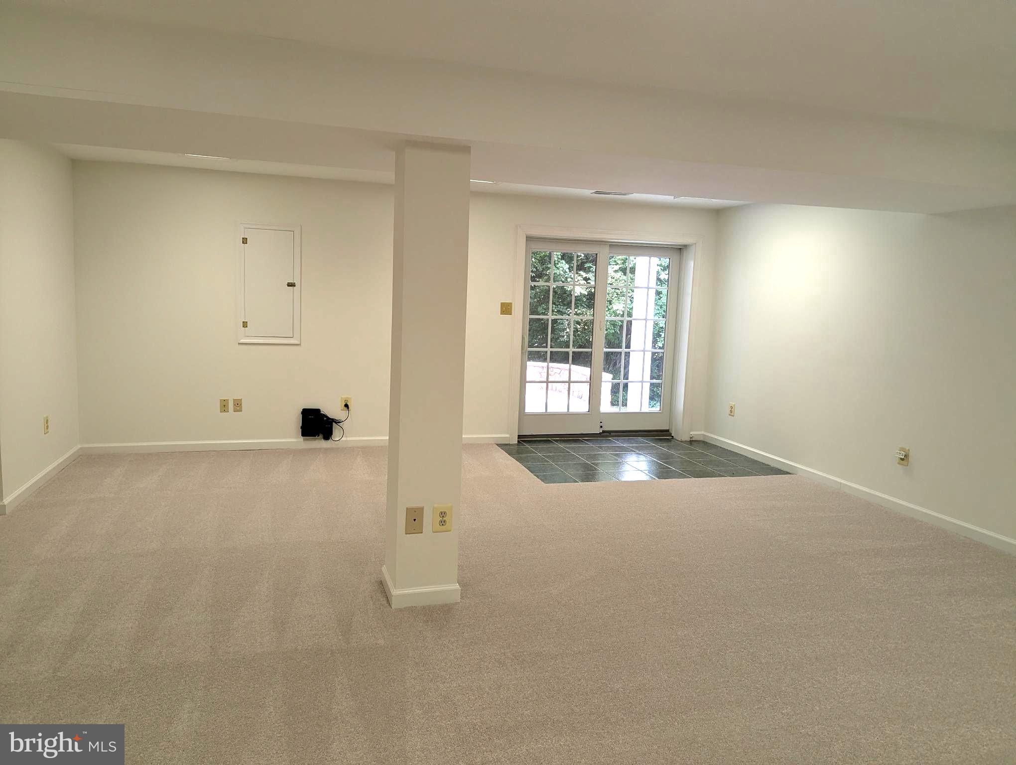 FOUR OAKS ESTATES - Residential