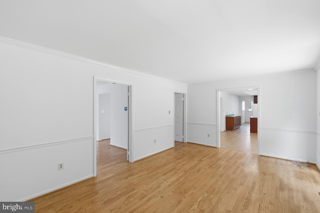 FOUR OAKS ESTATES - Residential