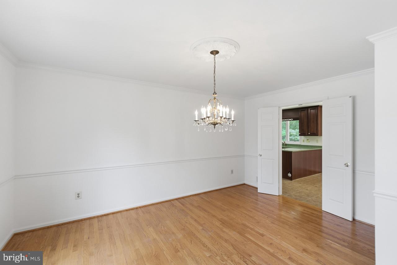 FOUR OAKS ESTATES - Residential