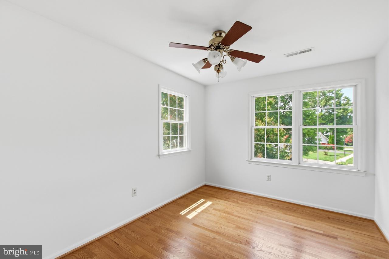 FOUR OAKS ESTATES - Residential