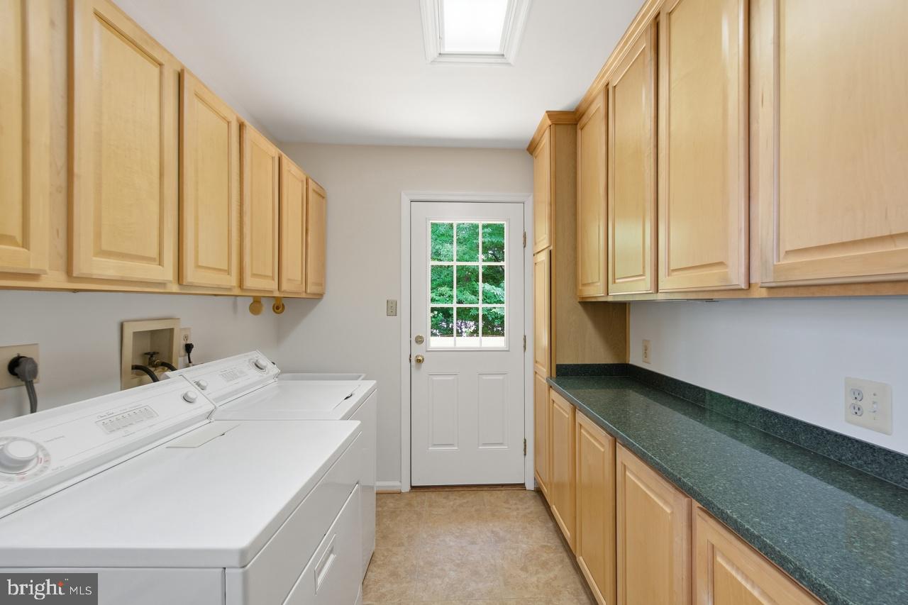 FOUR OAKS ESTATES - Residential