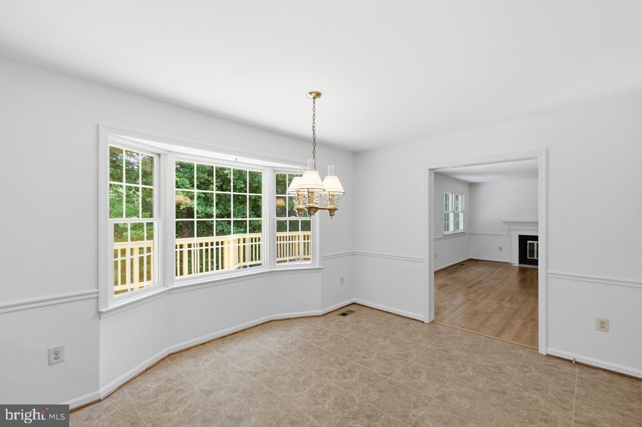 FOUR OAKS ESTATES - Residential