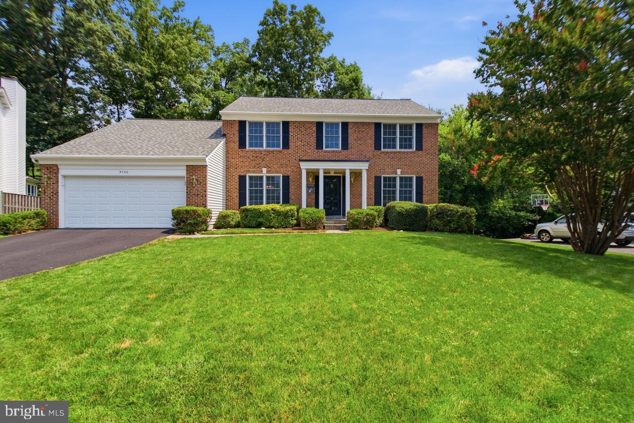 FOUR OAKS ESTATES - Residential