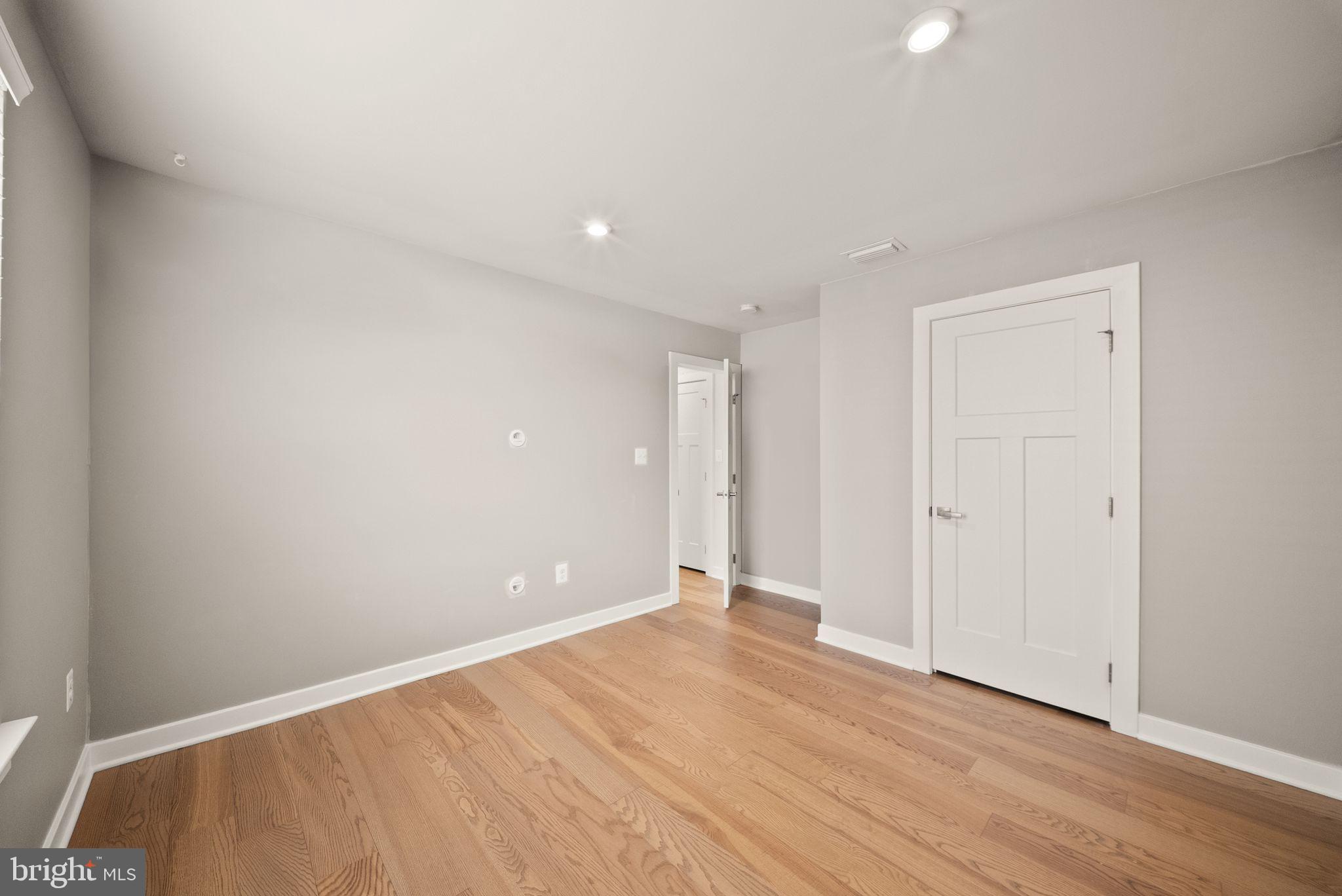 KENSINGTON HILL - Residential