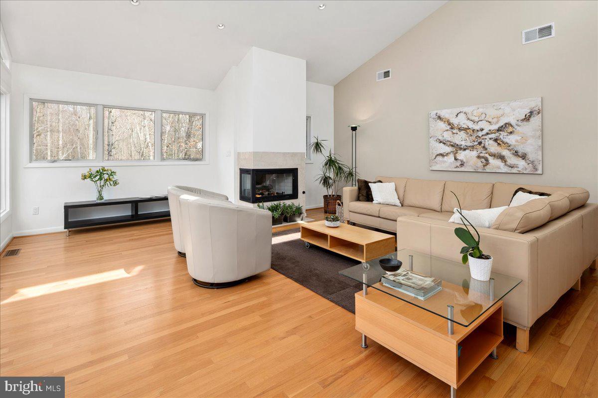 WILLOWBROOK - Residential