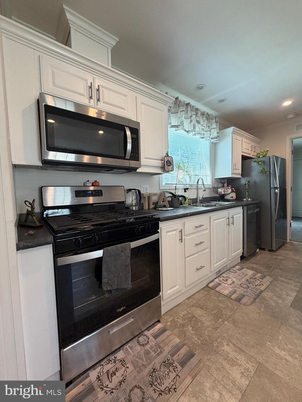 PENNWOOD CROSSING - Residential