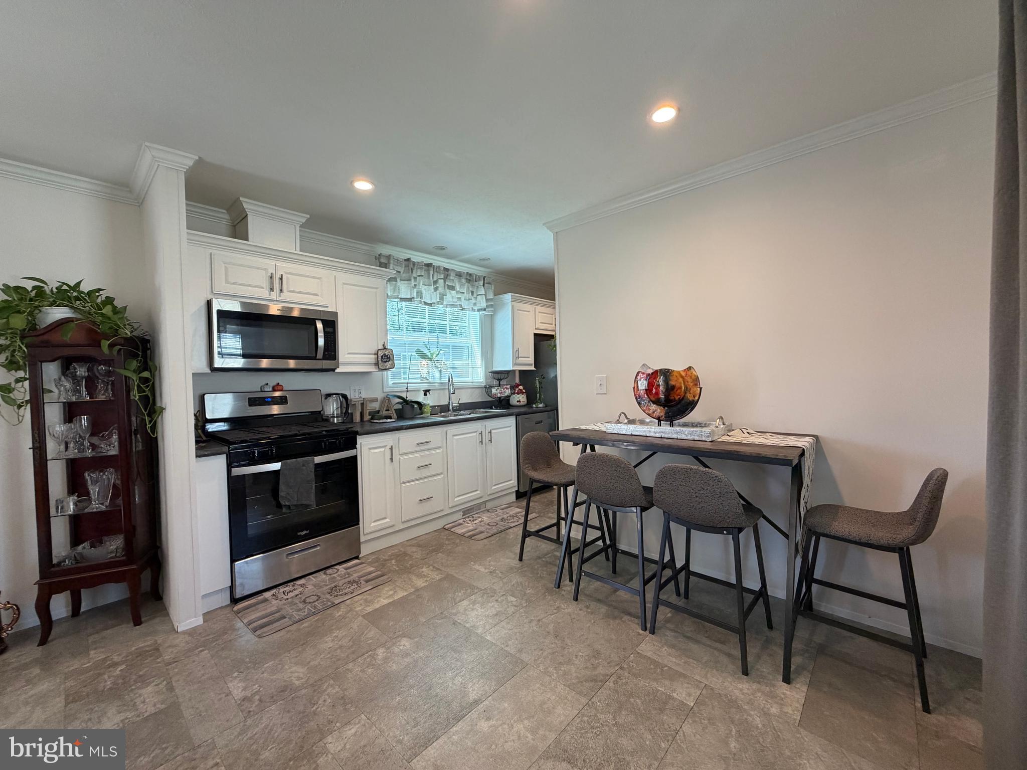 PENNWOOD CROSSING - Residential