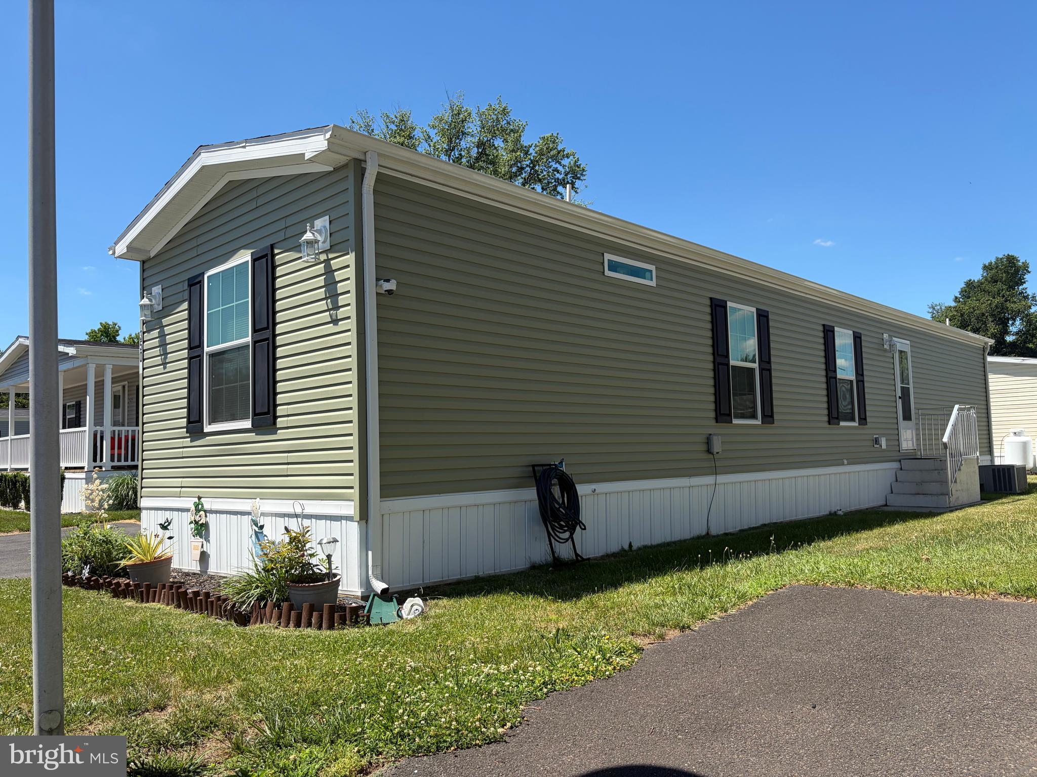 PENNWOOD CROSSING - Residential