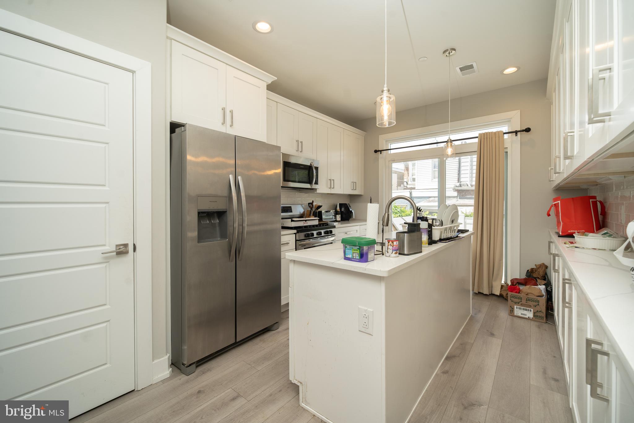 PORT RICHMOND - Residential