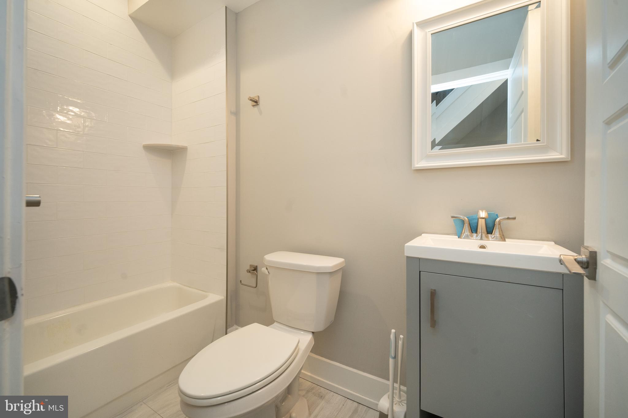 PORT RICHMOND - Residential