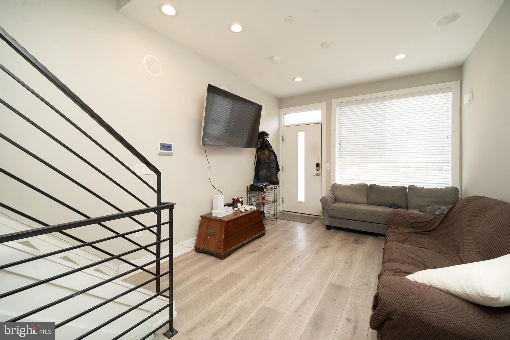 PORT RICHMOND - Residential
