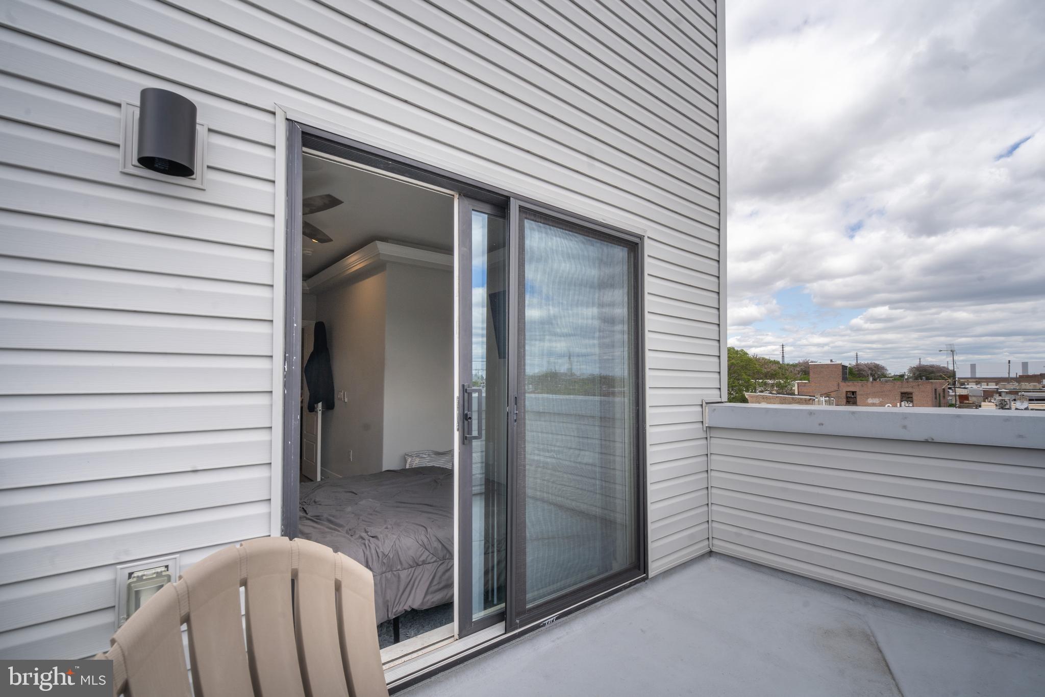 PORT RICHMOND - Residential