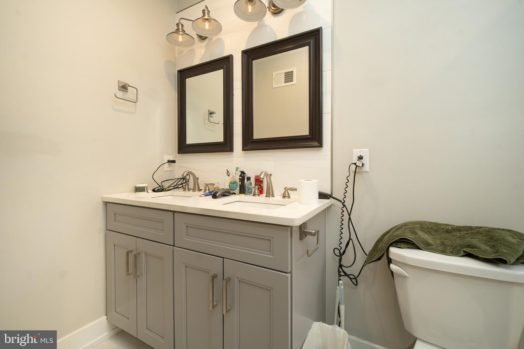 PORT RICHMOND - Residential