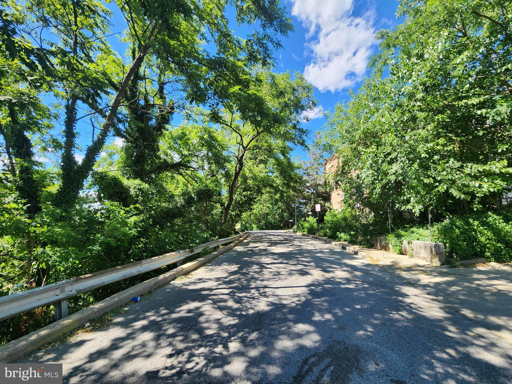 FRANKLINTOWN ROAD - Residential