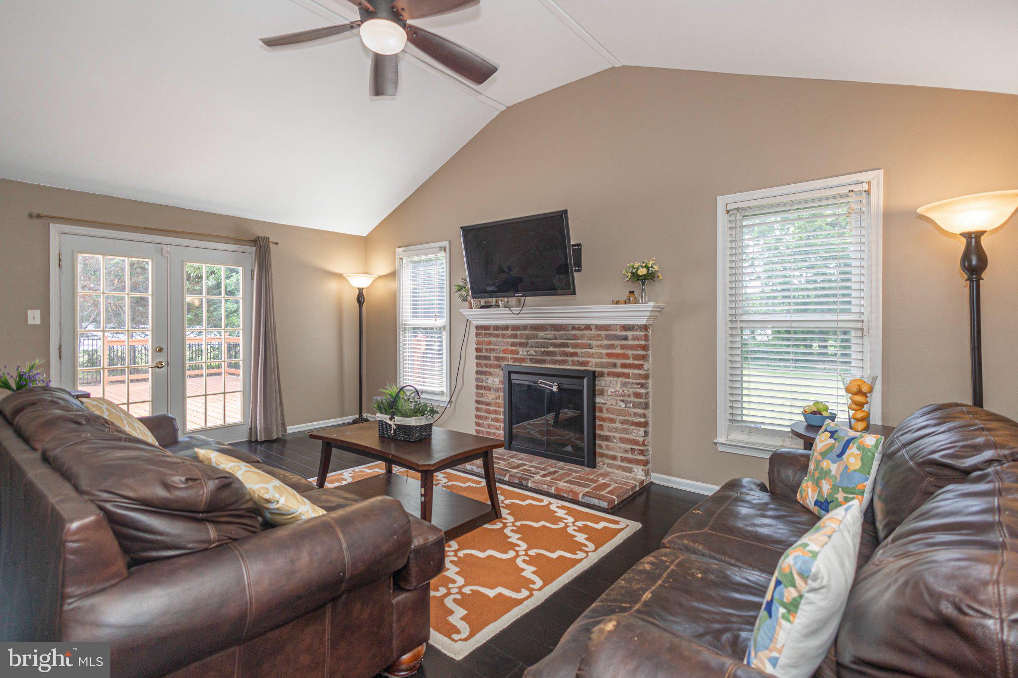 FIELDSTONE PLACE - Residential