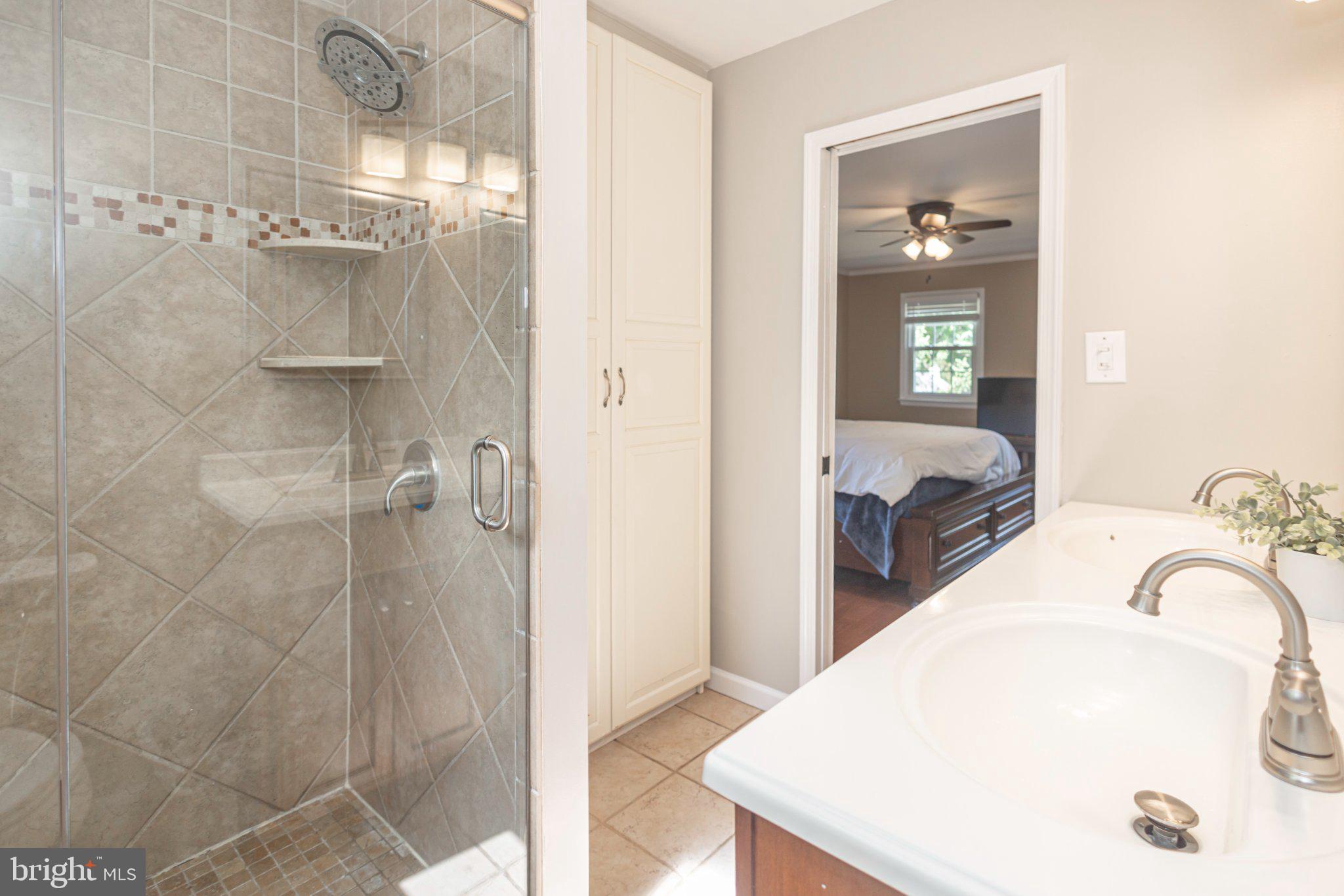 FIELDSTONE PLACE - Residential