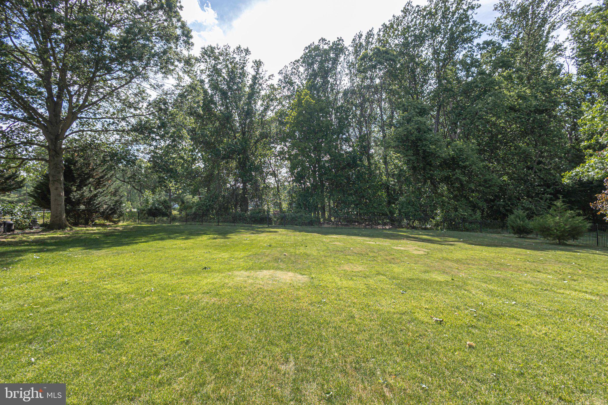 FIELDSTONE PLACE - Residential