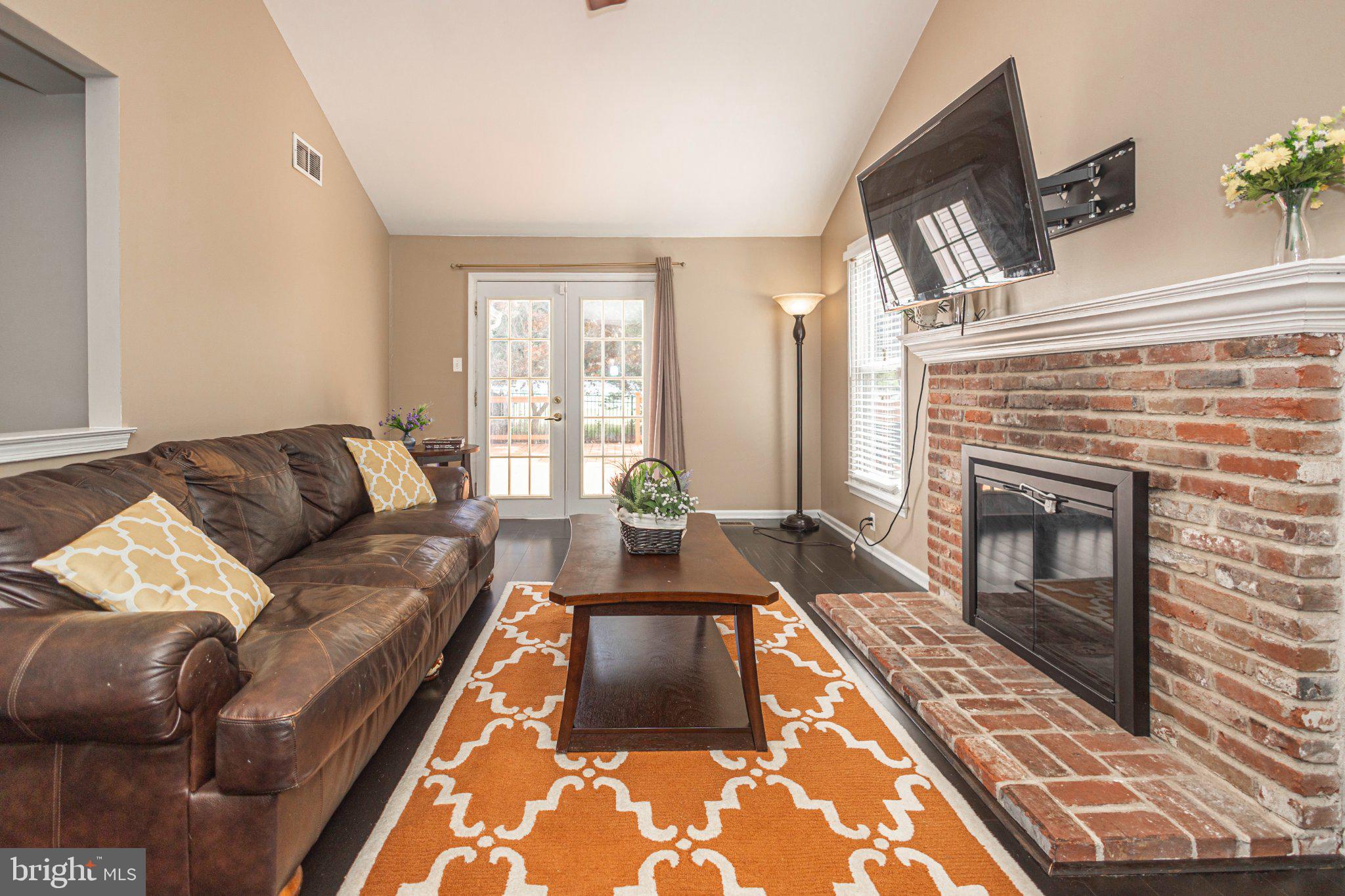 FIELDSTONE PLACE - Residential