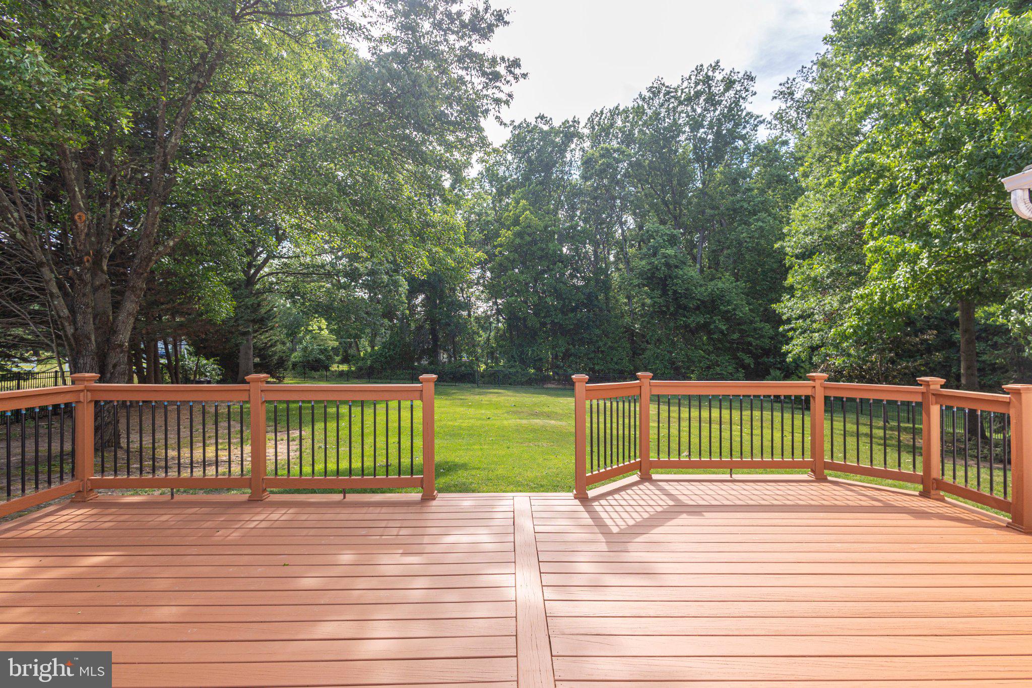 FIELDSTONE PLACE - Residential