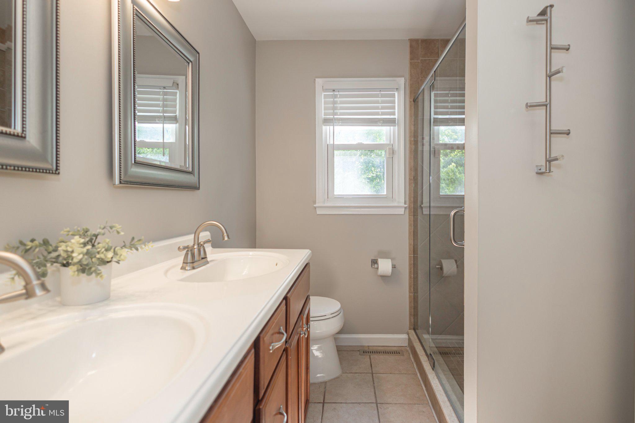 FIELDSTONE PLACE - Residential