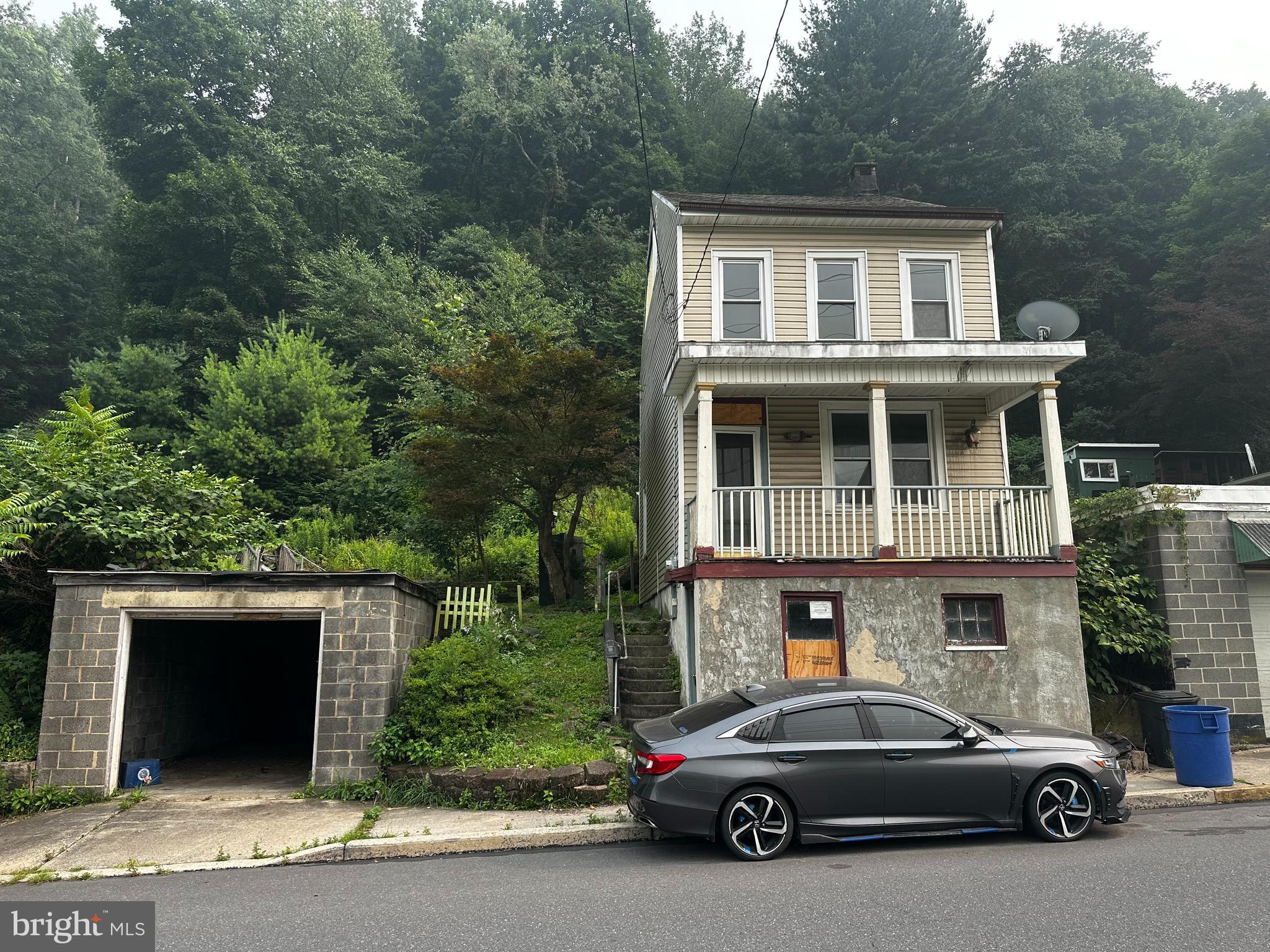 POTTSVILLE - Residential