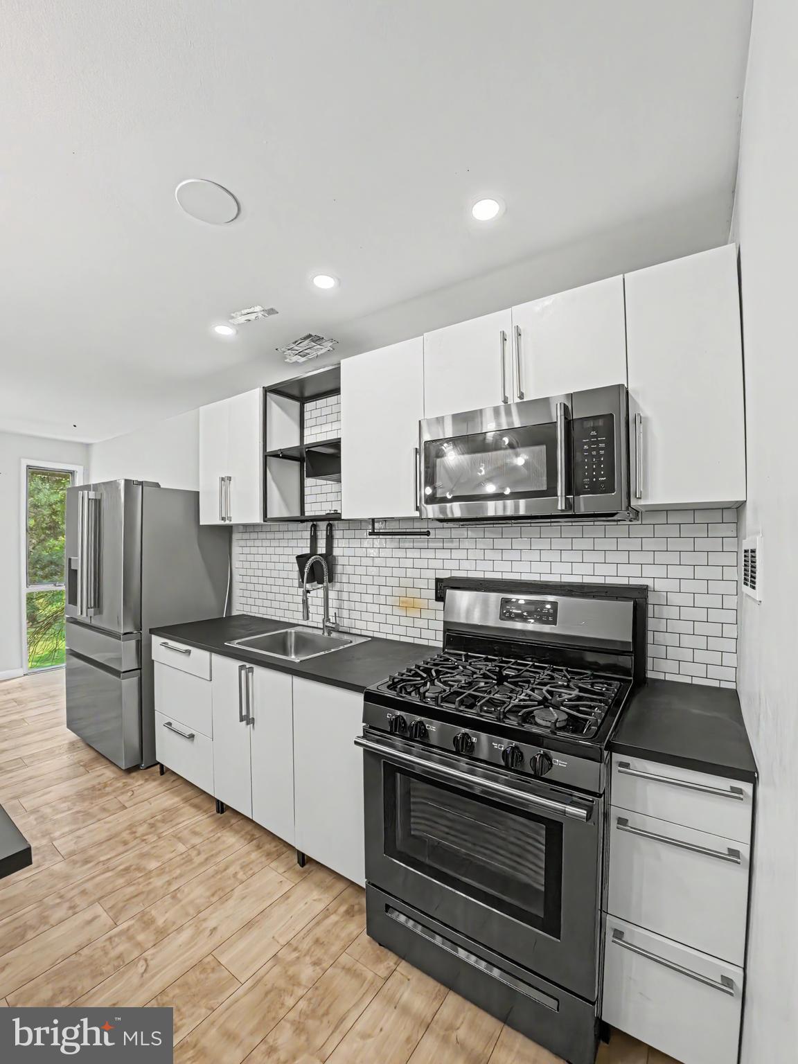 HOLLY HILL - Residential