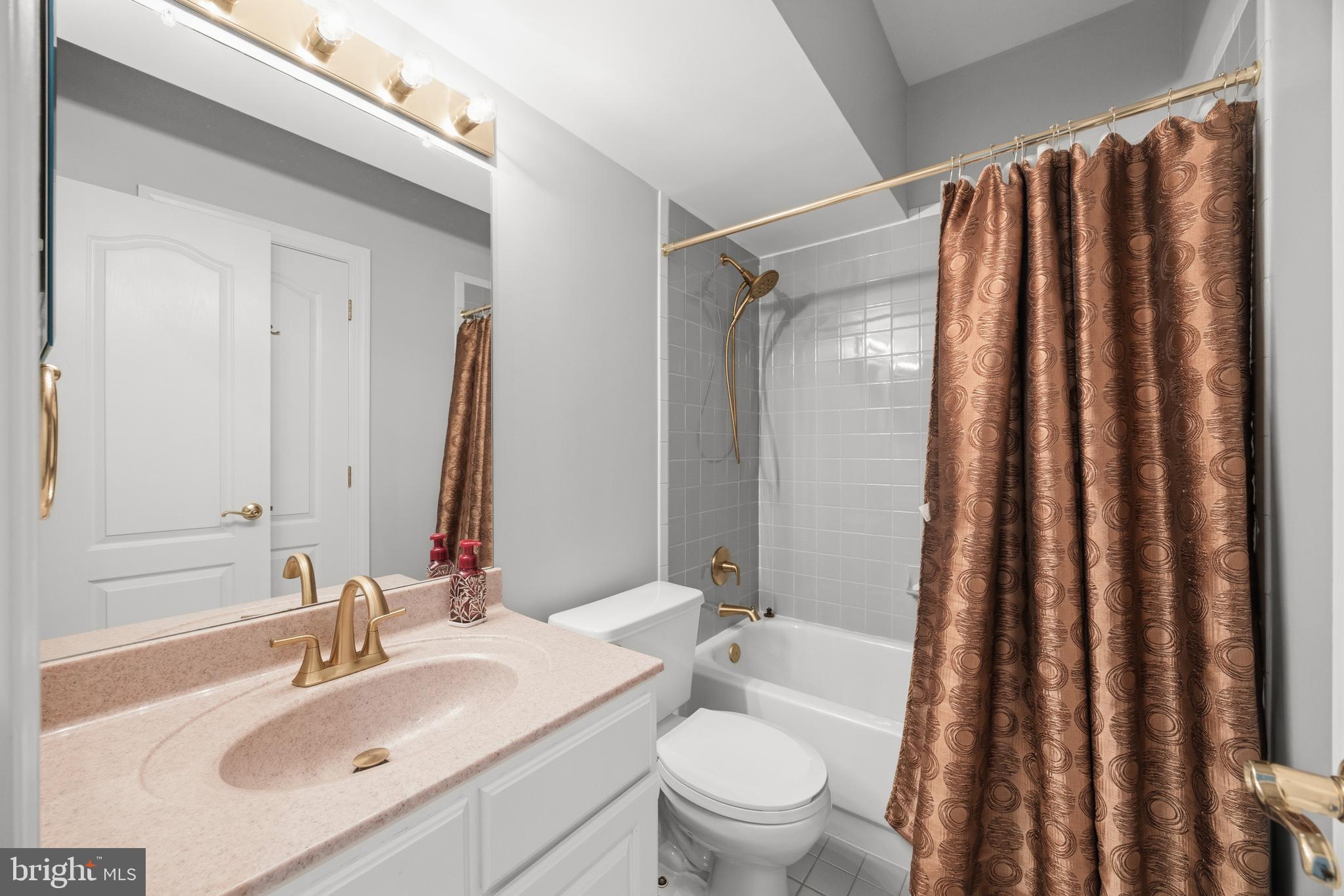 FORESTVILLE MEADOWS - Residential
