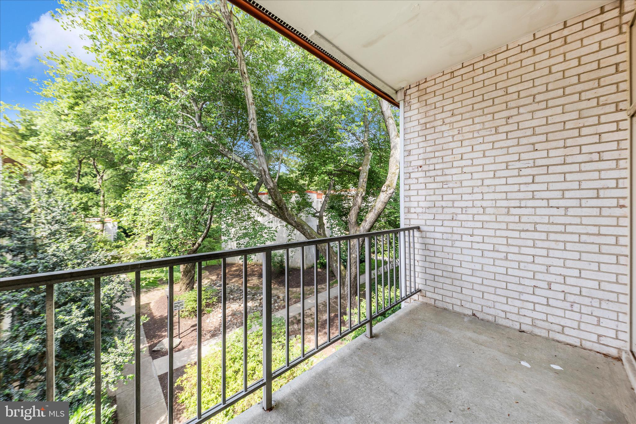 NORTH CREEK VILLAS - Residential