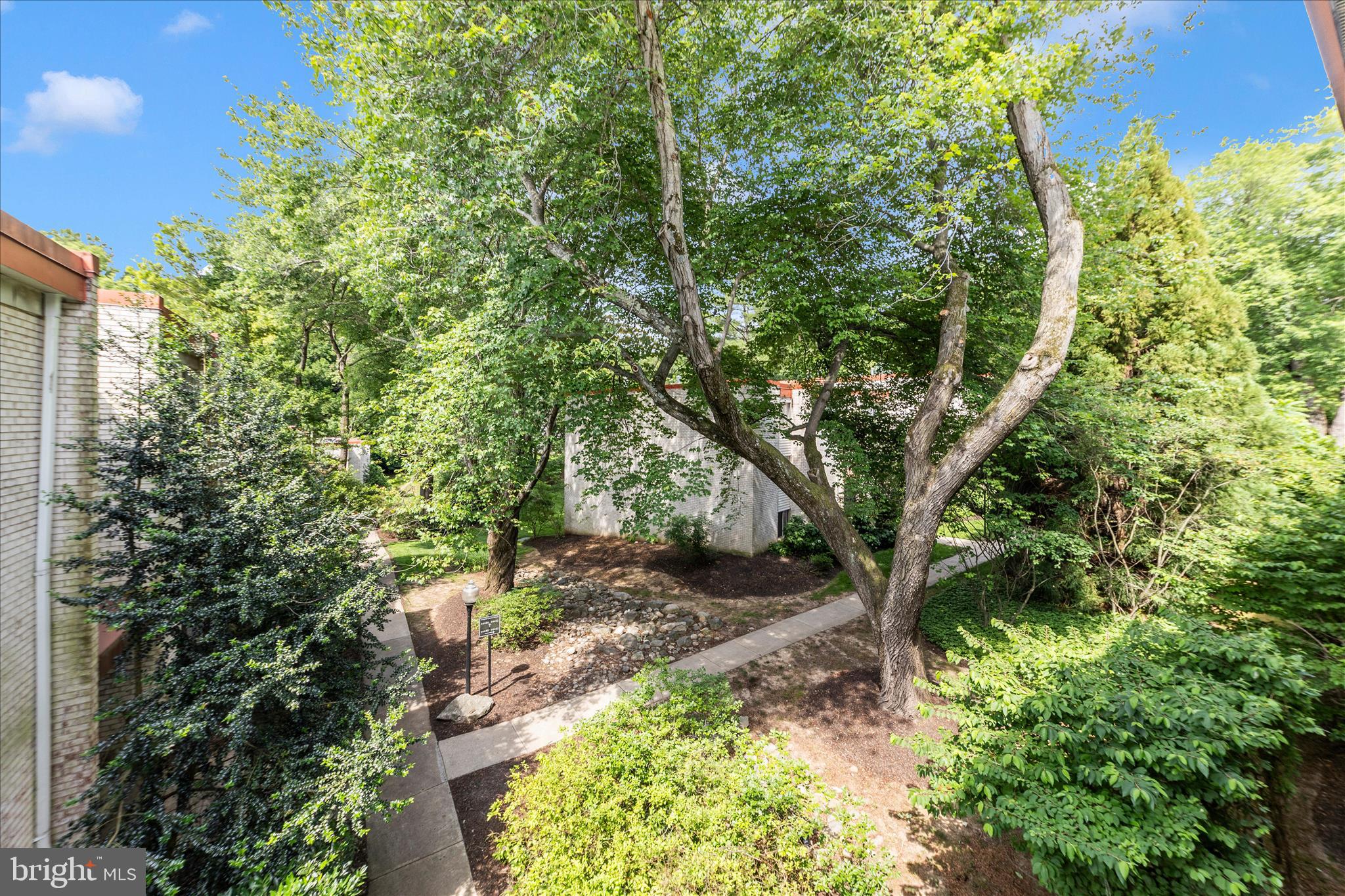 NORTH CREEK VILLAS - Residential