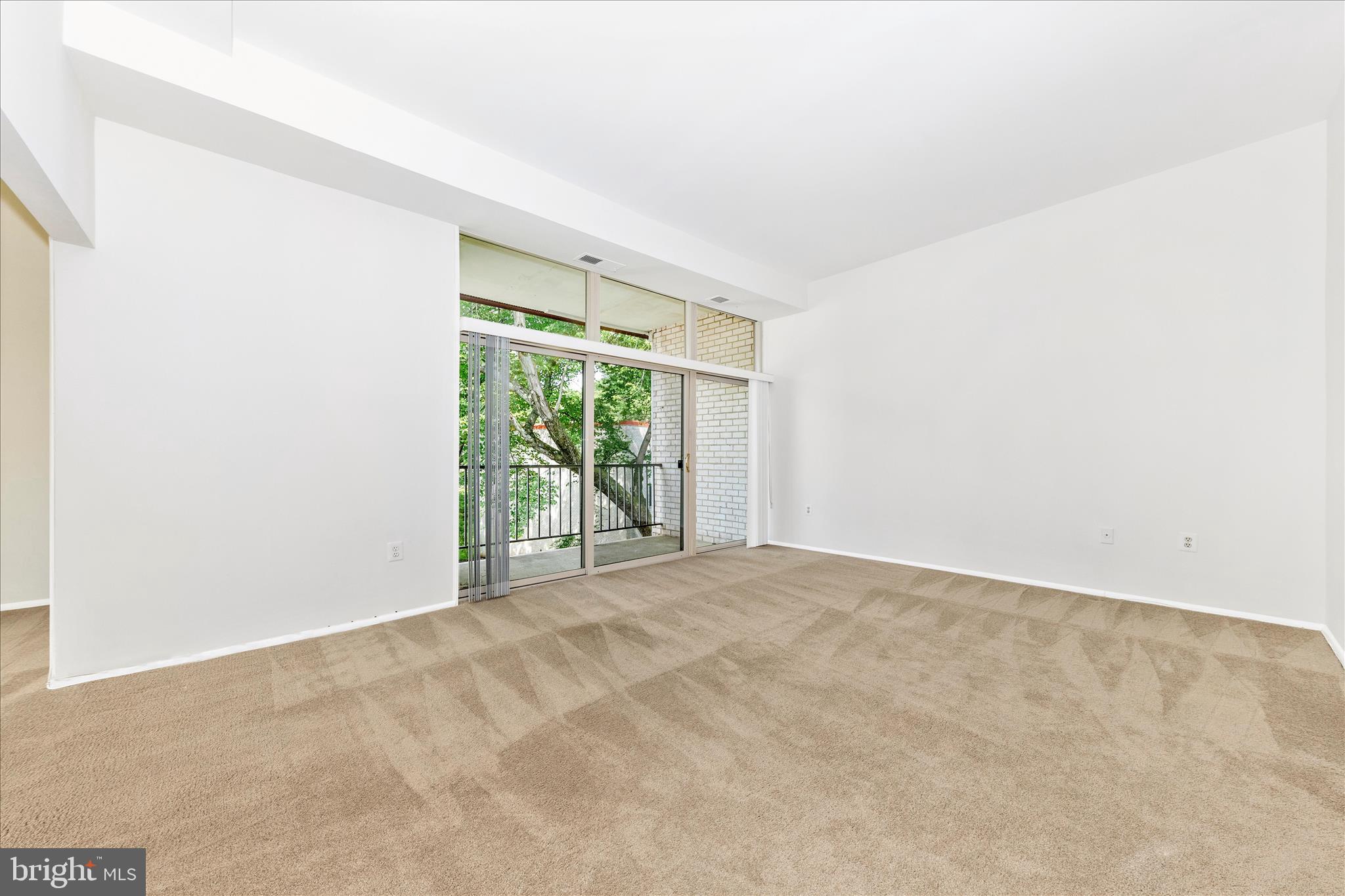 NORTH CREEK VILLAS - Residential
