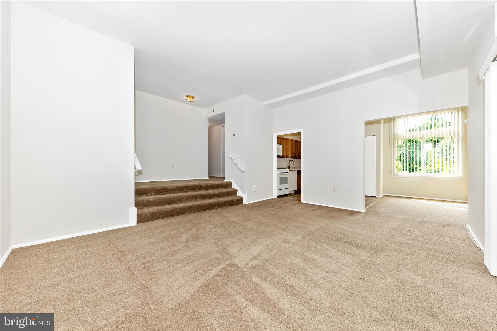 NORTH CREEK VILLAS - Residential