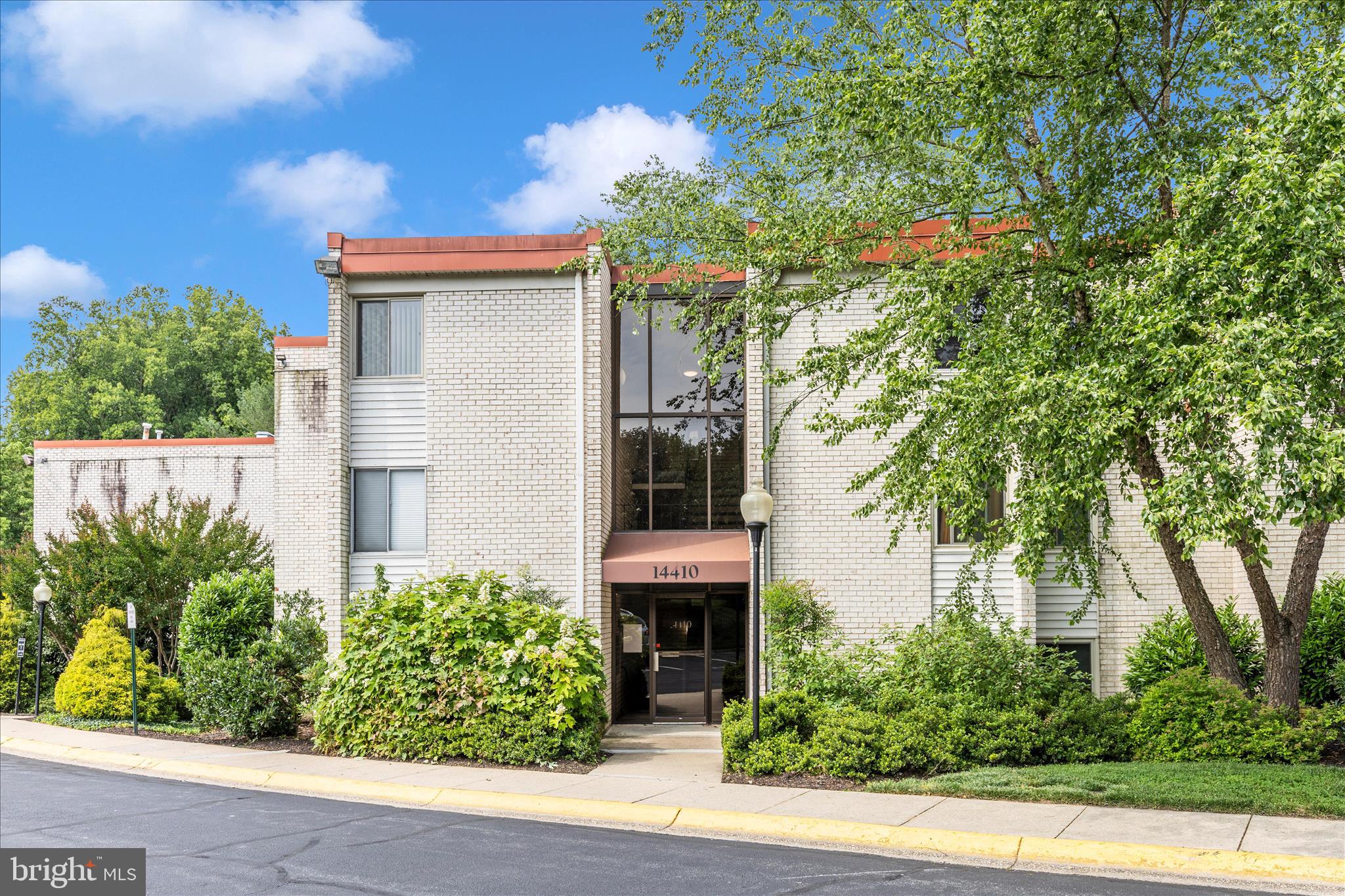 NORTH CREEK VILLAS - Residential
