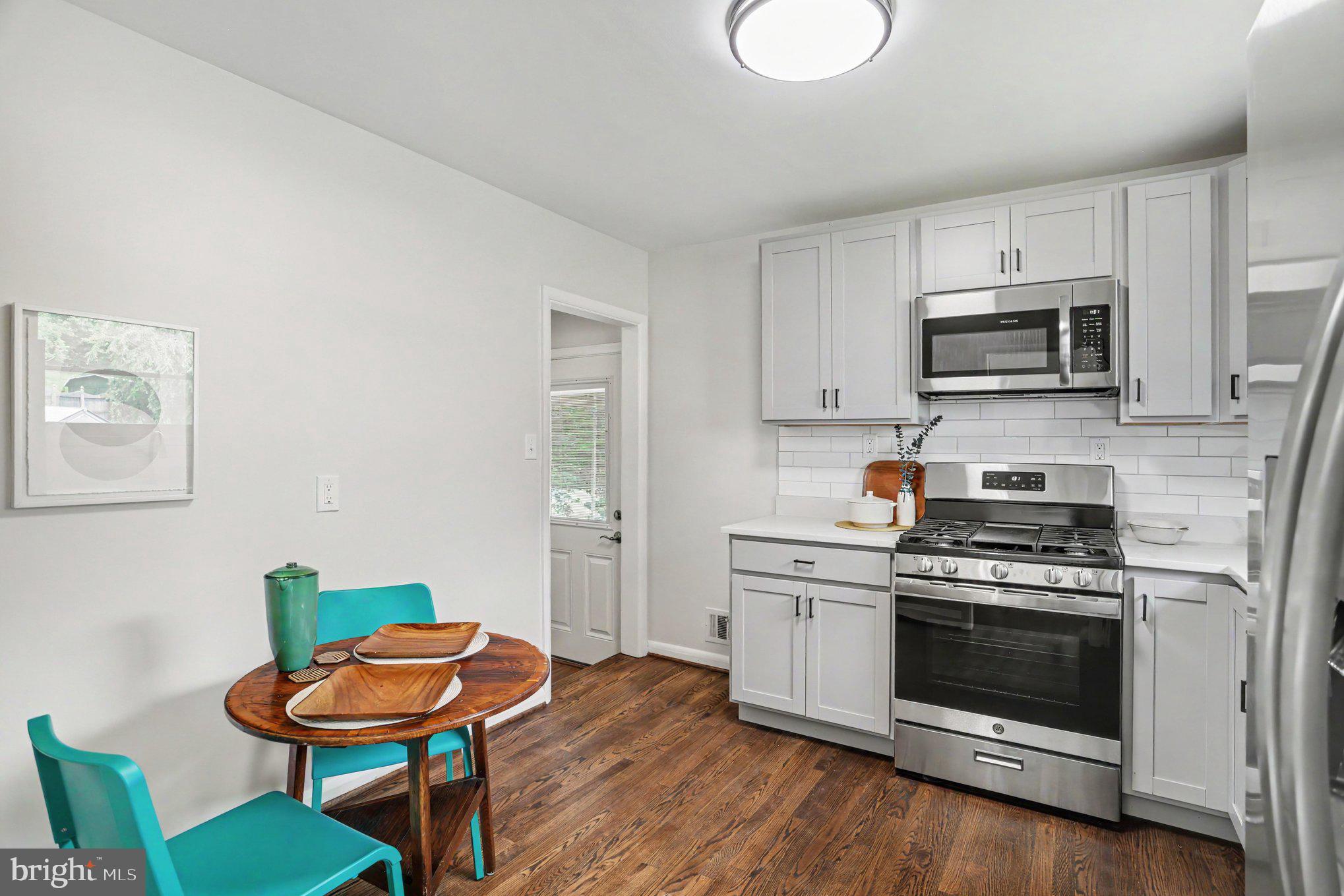 ROSEDALE - Residential