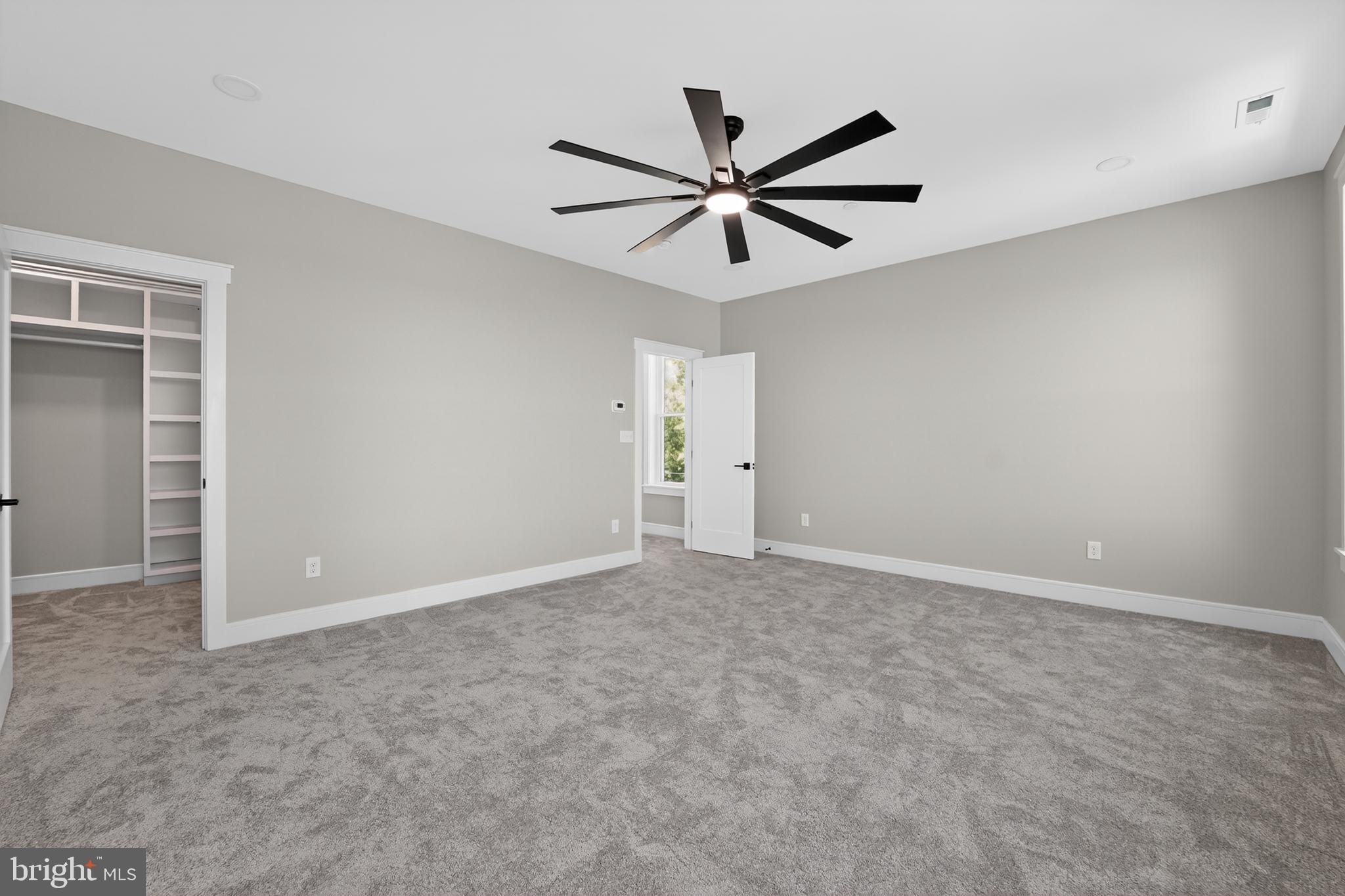 MERRITT SHORES - Residential