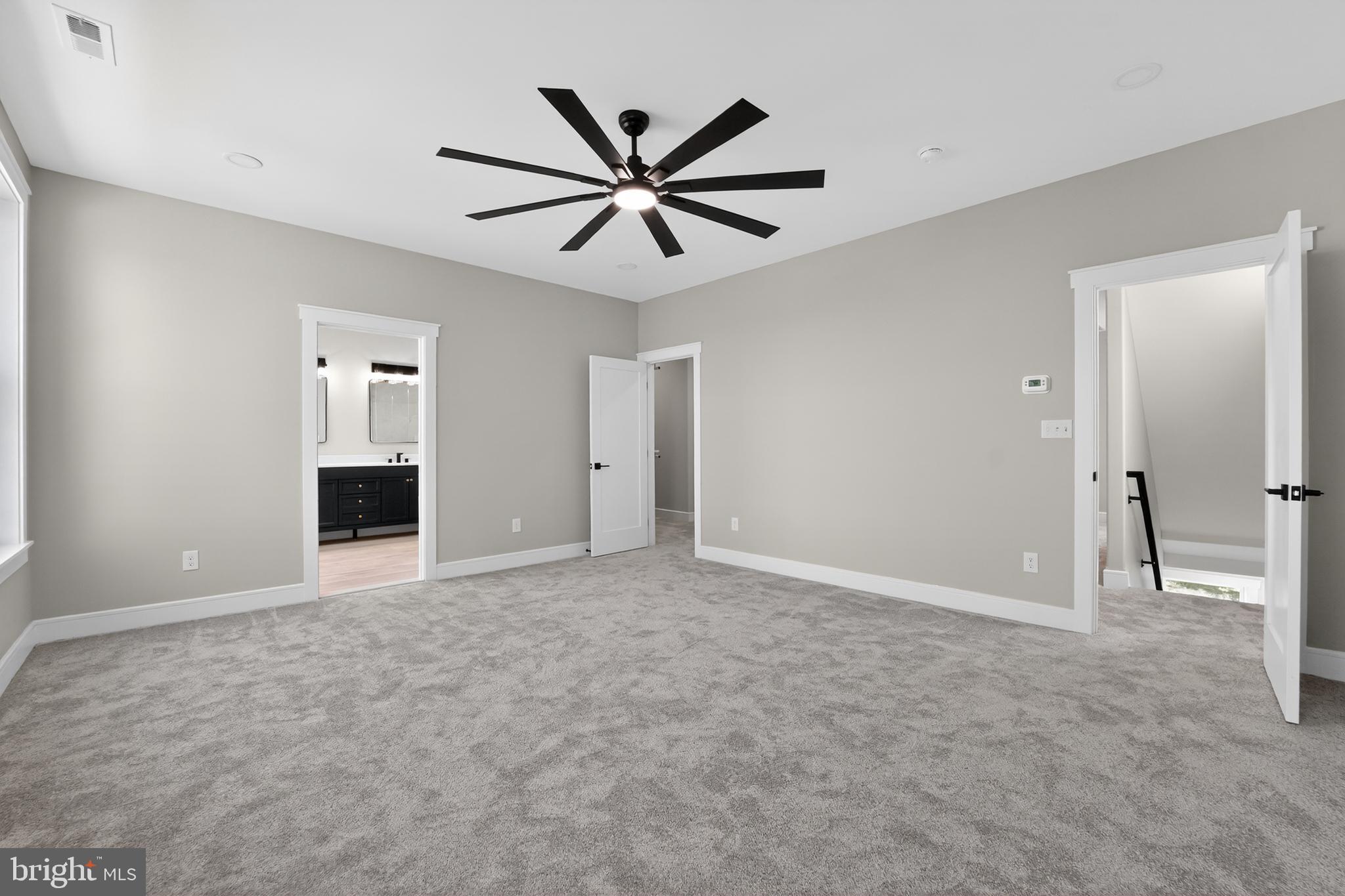 MERRITT SHORES - Residential