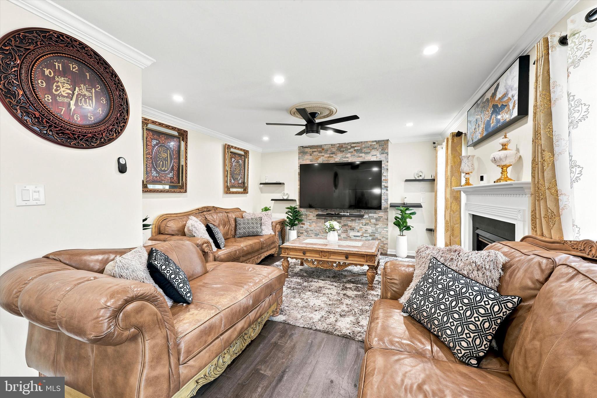 RHAWNHURST - Residential