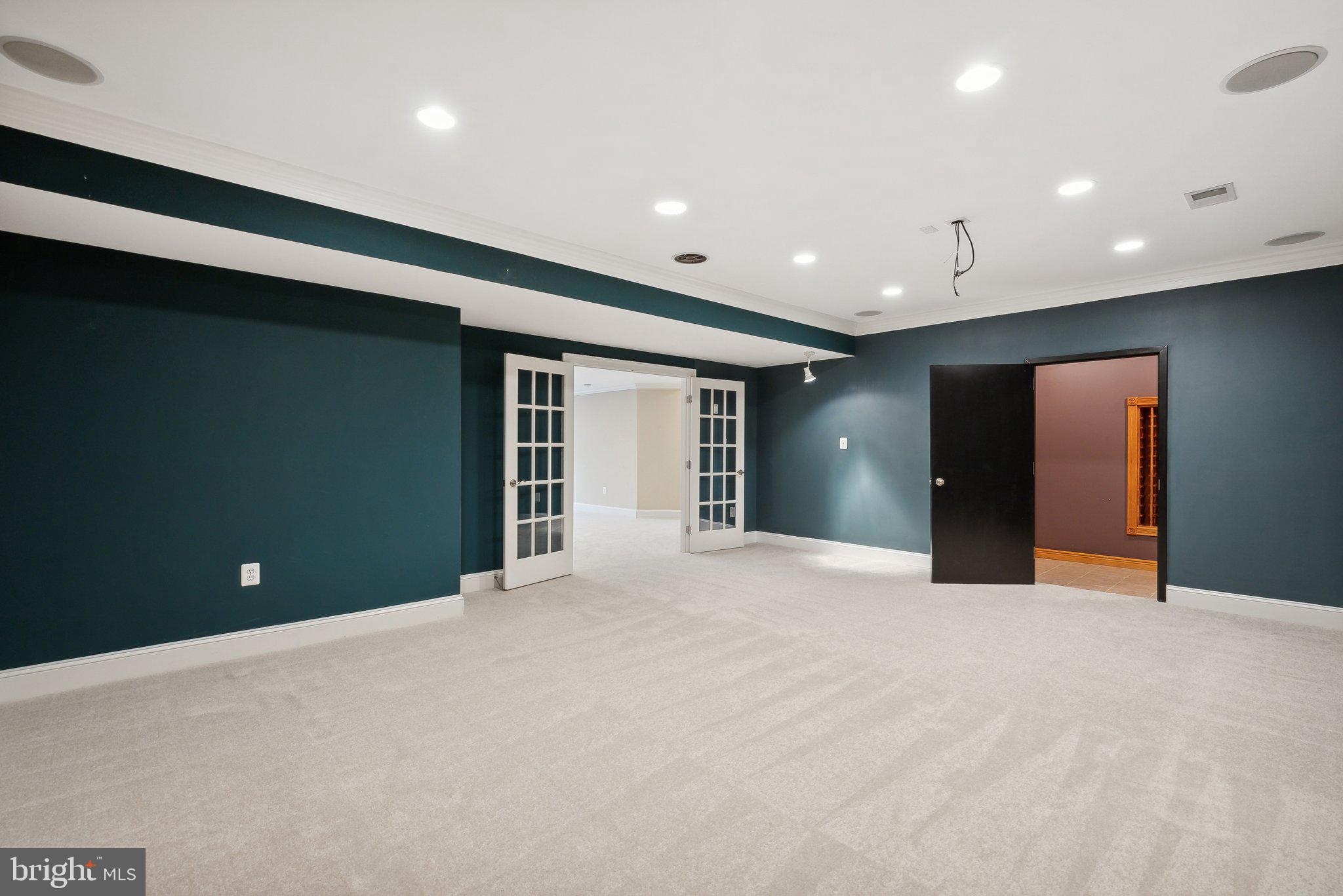 SEVEN HILLS ESTATES - Residential