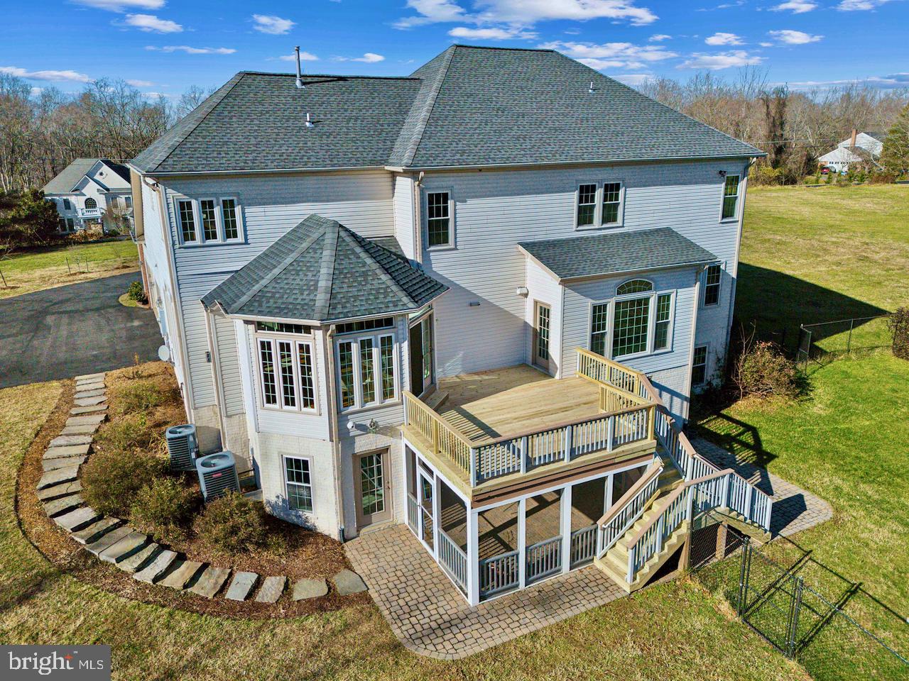 SEVEN HILLS ESTATES - Residential