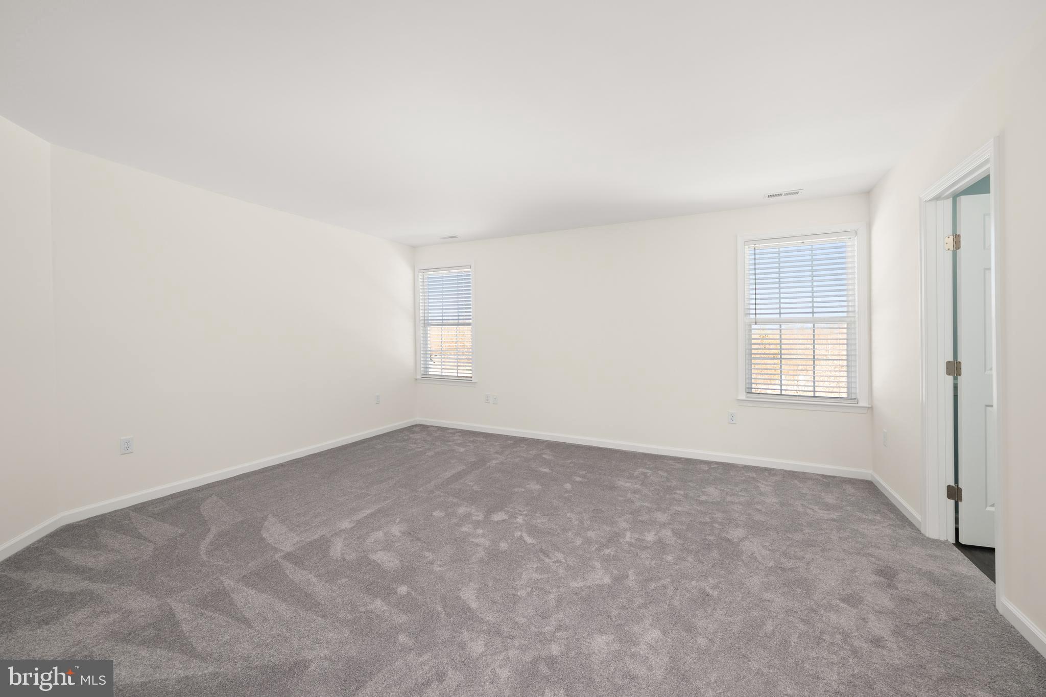 JONATHANS LANDING - Residential