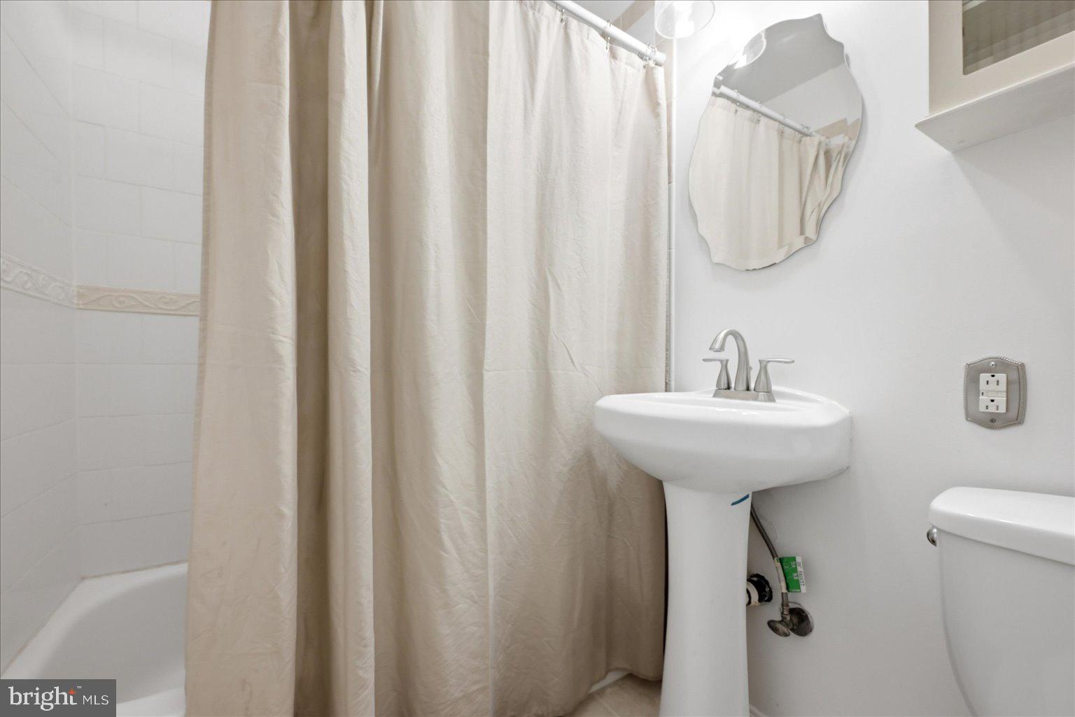 MANASSAS PARK - Residential